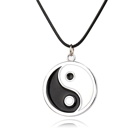 Clan Symbol Pendant Necklace – Streetwear Accessory