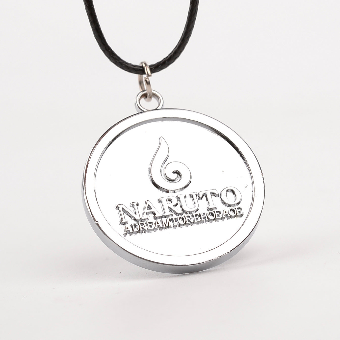 Clan Symbol Pendant Necklace – Streetwear Accessory