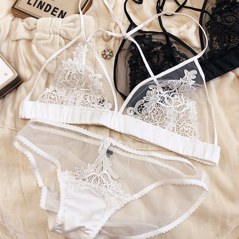 Embroidered lace ultra-thin non-steel ring triangle cup beauty back bra set hollow mesh underwear bras show small
