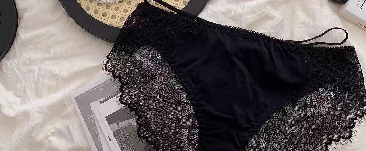 Lace Cut-Out Bralette Set – Padded Two-Piece