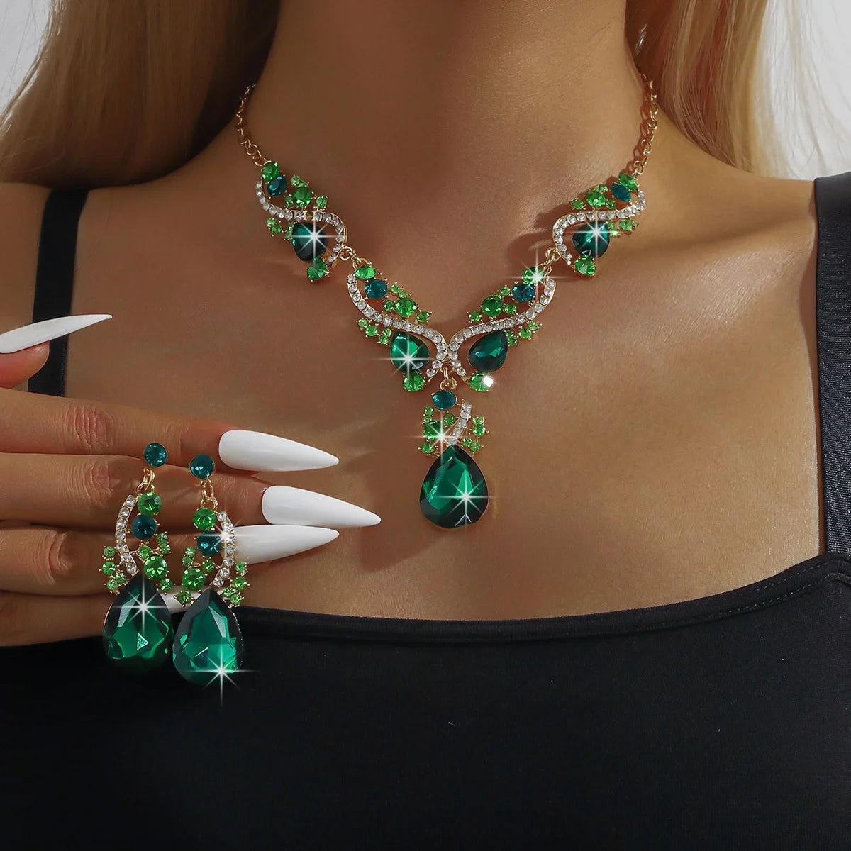 Fashion Women's 2pcs  Rhinestone Crystal Necklace Earrings Jewelry Set Bridal Wedding Accessories Party Gift